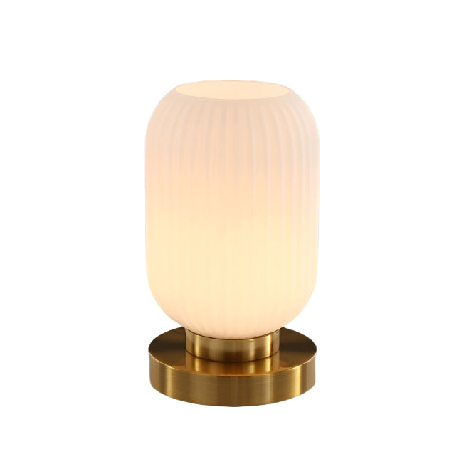 Krystal - Nordic Table Lamp with Elegant Glass Design 10