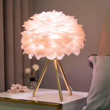 Missfeather - Dimmable Luxury Feather Table Lamp for Cozy Ambiance 1